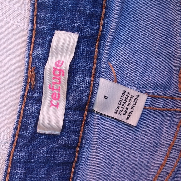 Size 4: REFUGE SHORTS - Picture 4 of 4